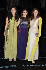 Kajol, Tanisha Mukherjee, Urmila Matondkar at Manish Malhotra Show at LFW 2014 opening in Grand Hyatt, Mumbai on 11th March 2014